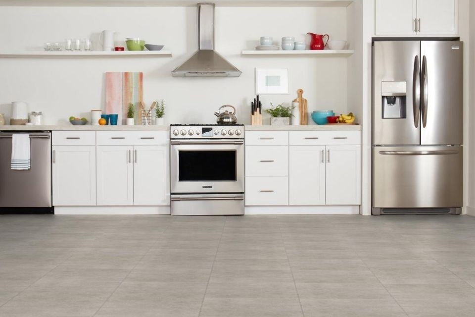 Farmhouse kitchen tile floors 